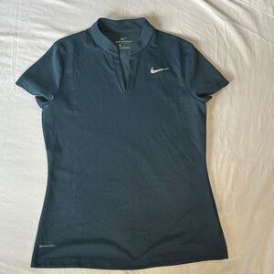 Nike Women's Blue Short Sleeve Technical Shirt